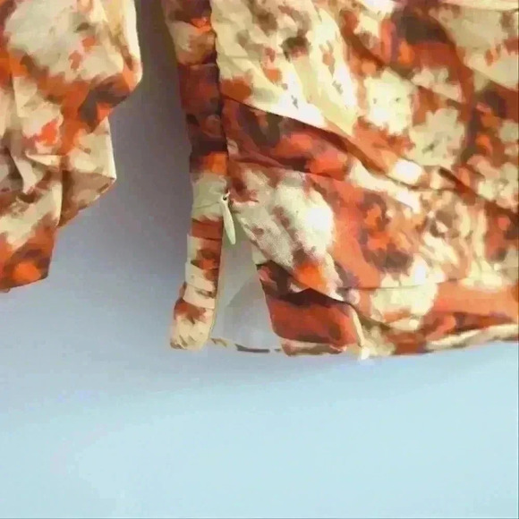 ZARA |  Women's Orange/Cream Printed Drape Cotton Crop Top - Picture 6 of 6